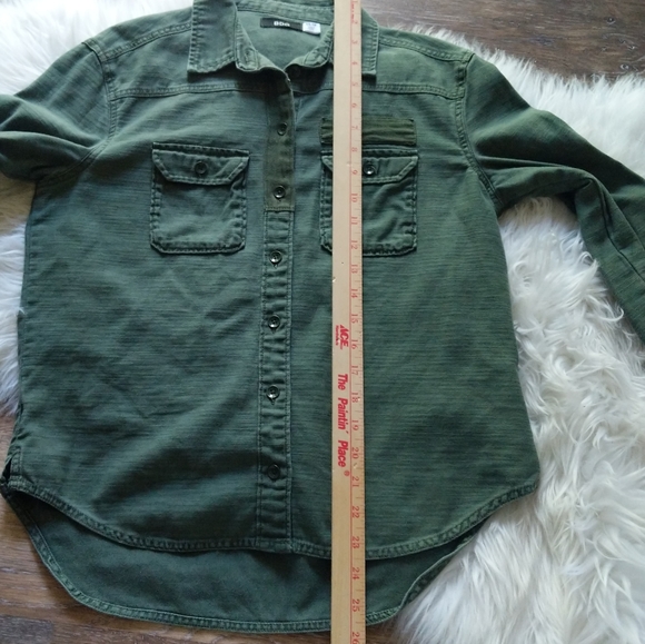 BDG | green military buttondown shirt - Picture 8 of 9